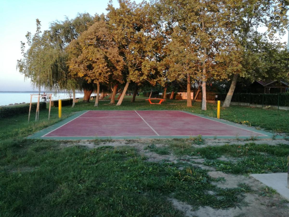 Bella Golden Beach Siofok Exterior photo